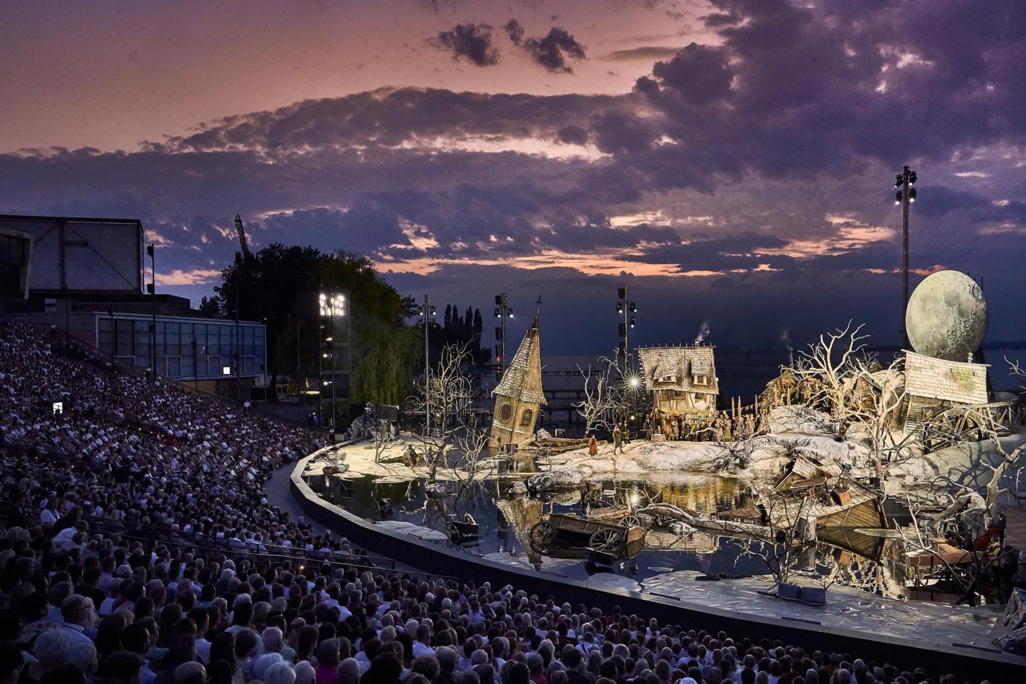 Stadtjuwel Mit Pfaenderblick Bregenz